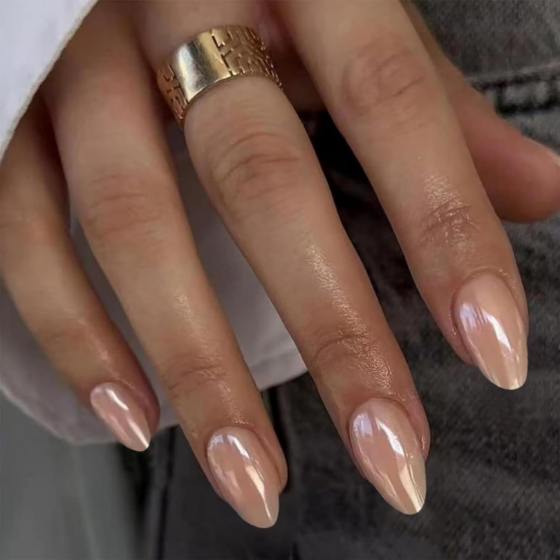 Fall chrome nail idea featuring the vanilla latte chrome trend
