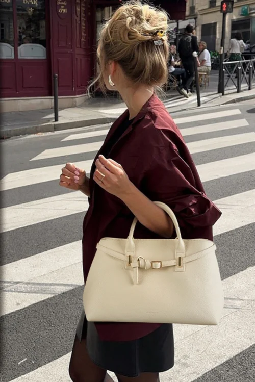 How to Dress Like You're Rich (Even if You're Broke!) — Champagne & Savings