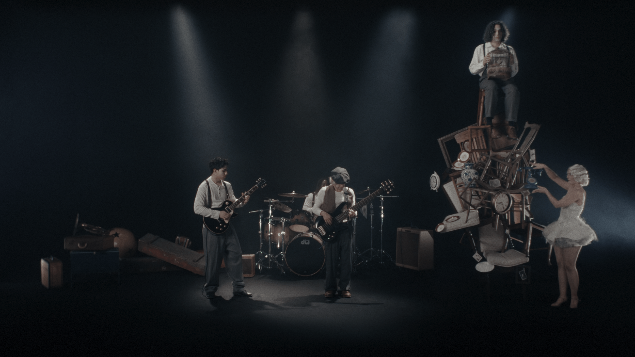 alexander-lakin-cinematographer-colorist-bygones-06.png