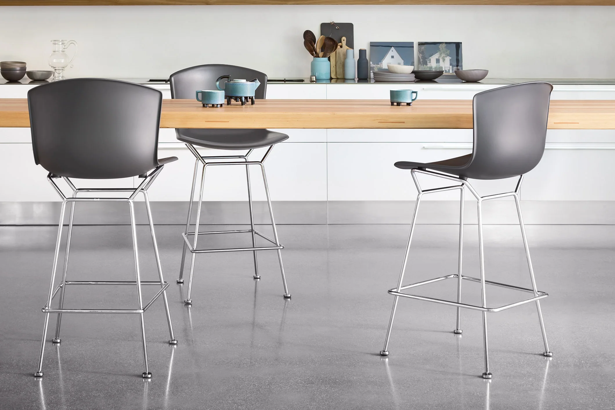 %24+molded+bertoia+stool.jpg