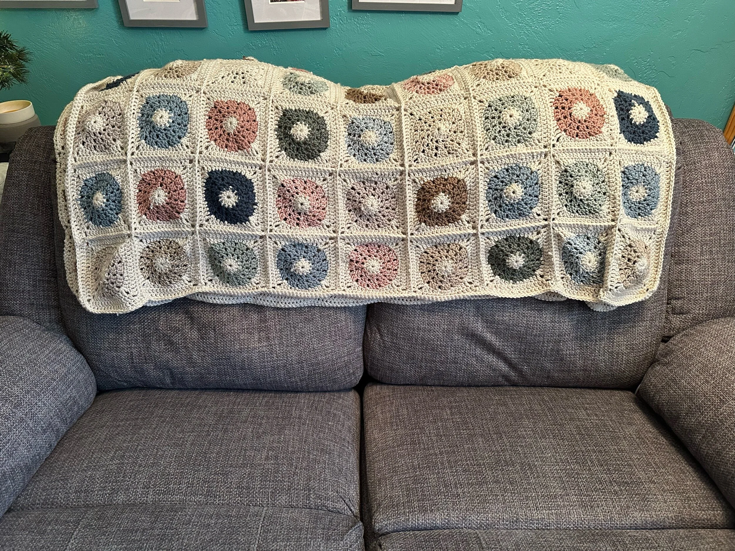 DF3B9433-20F4-4FB5-97CB-543CA9496EC8