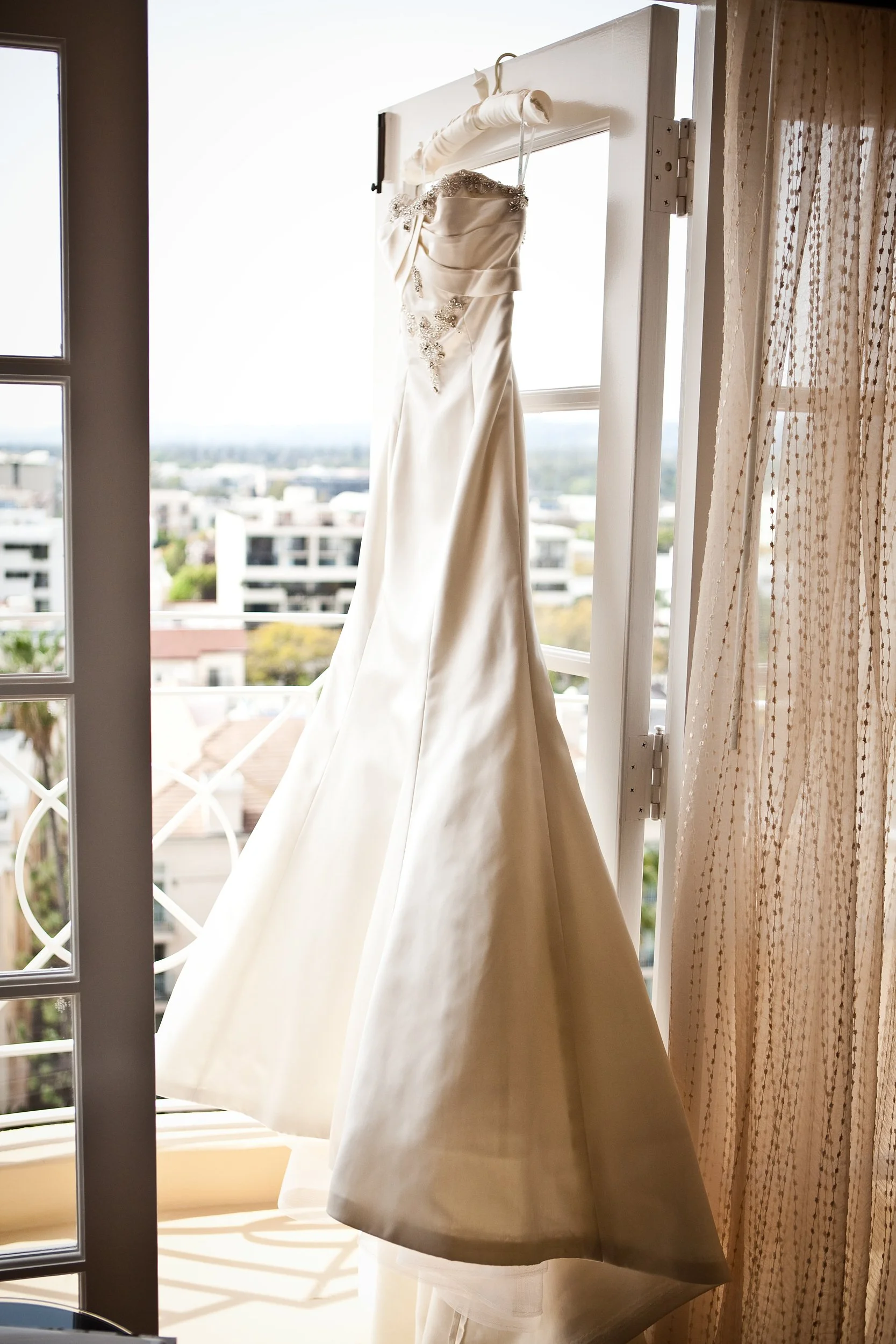 01_GettingReadyBride_0045.jpg