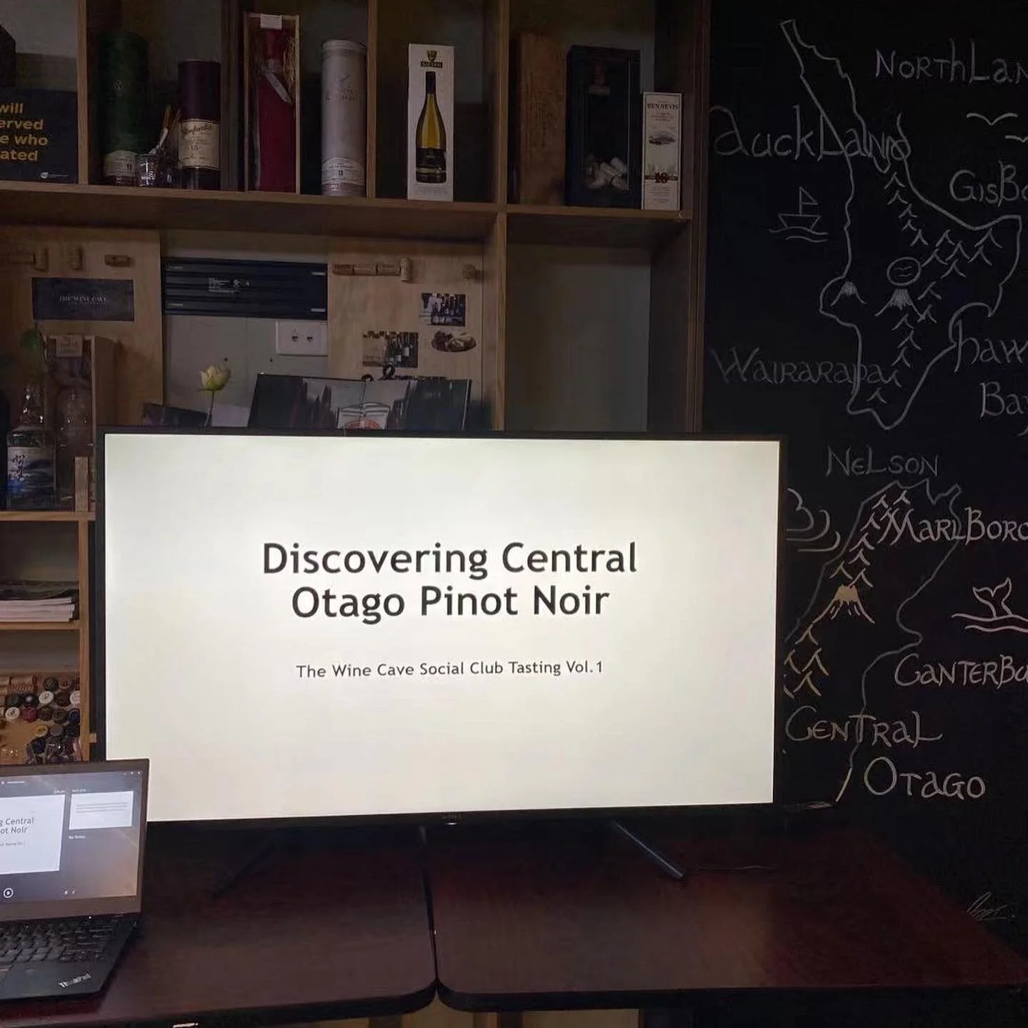 #thewinecavenz Social Club Wine Tasting Vol.1
#winetasting#nzwine#pinotcentral #hawksheadwine#tekanoestate#rockburnwines#quartzreef#maudewines#alexandrawinecompany #centralotago