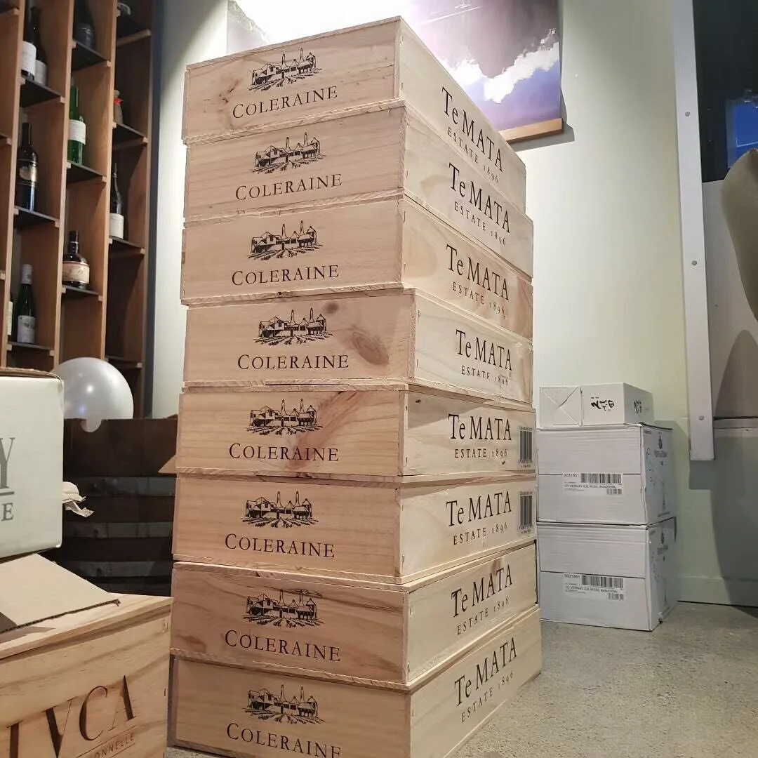 Coleraine 2019 &ndash; Beauty and the Beast. A marriage of grace and refinement with strength and power. One of The World's Most Wanted New Zealand Wines！#nzwine#temataestate#coleriane#wine#redwine#bordeuaxblend#hawkesbay#hawkesbaywine#thewinecavenz#