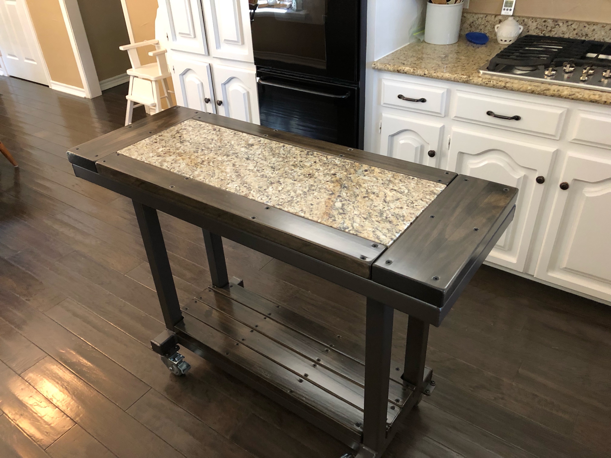 Granite To Match The Countertops Hawthorne Tables