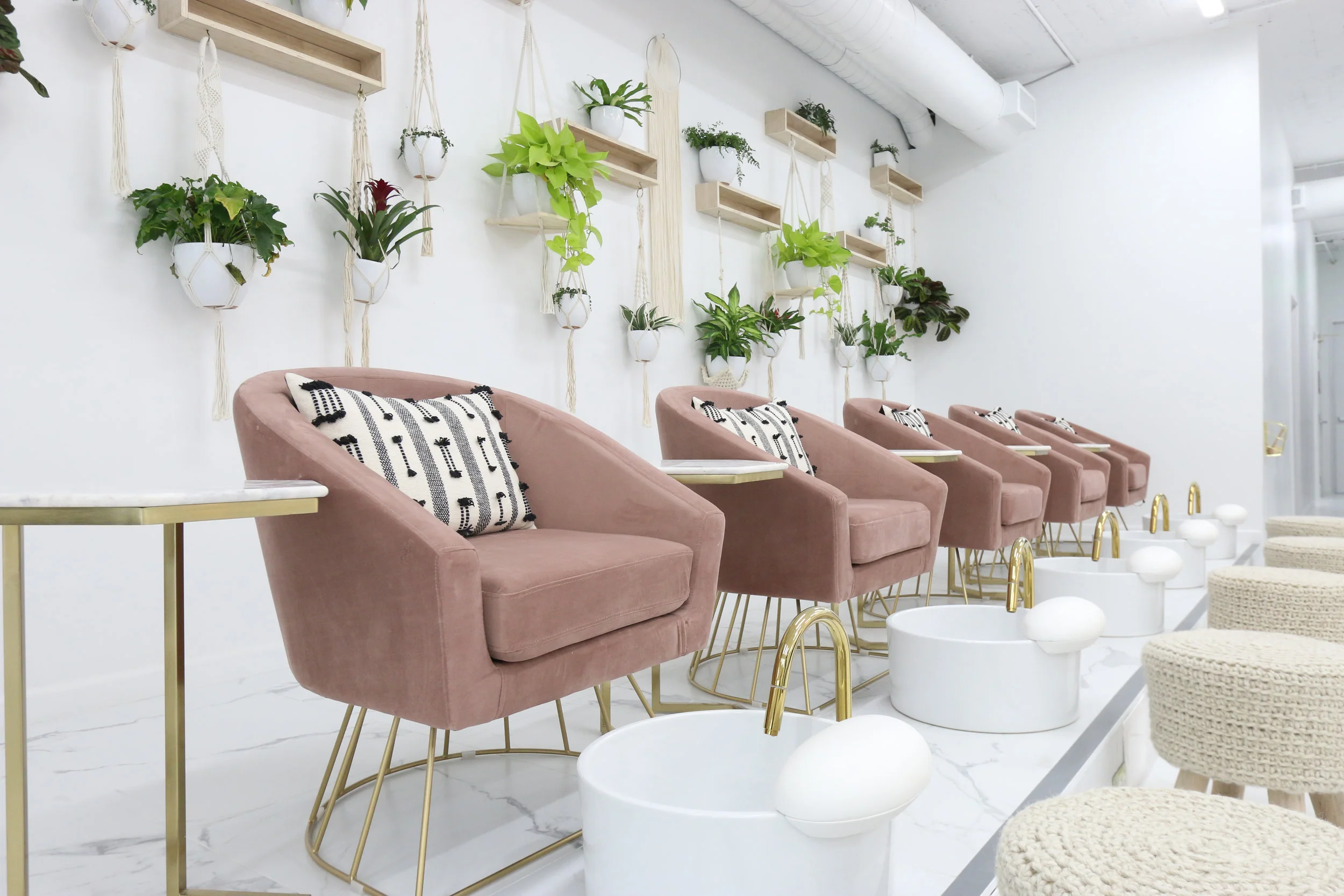 Neihule Academy - Cosmetology School Los Angeles Downtown