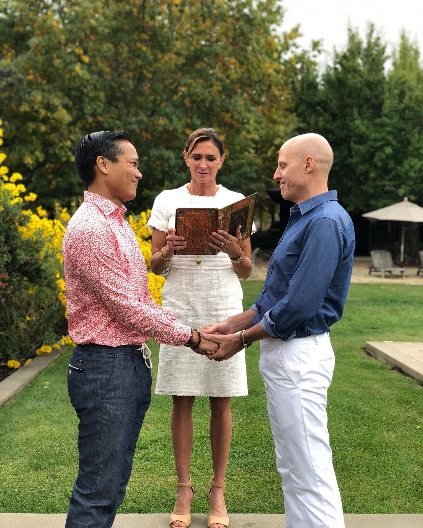 Shelter in place? Backyard wedding! #covidwedding #samesexmarriage #healdsburg #sonomaofficiant #theknotweddings #weddedbliss #twogrooms