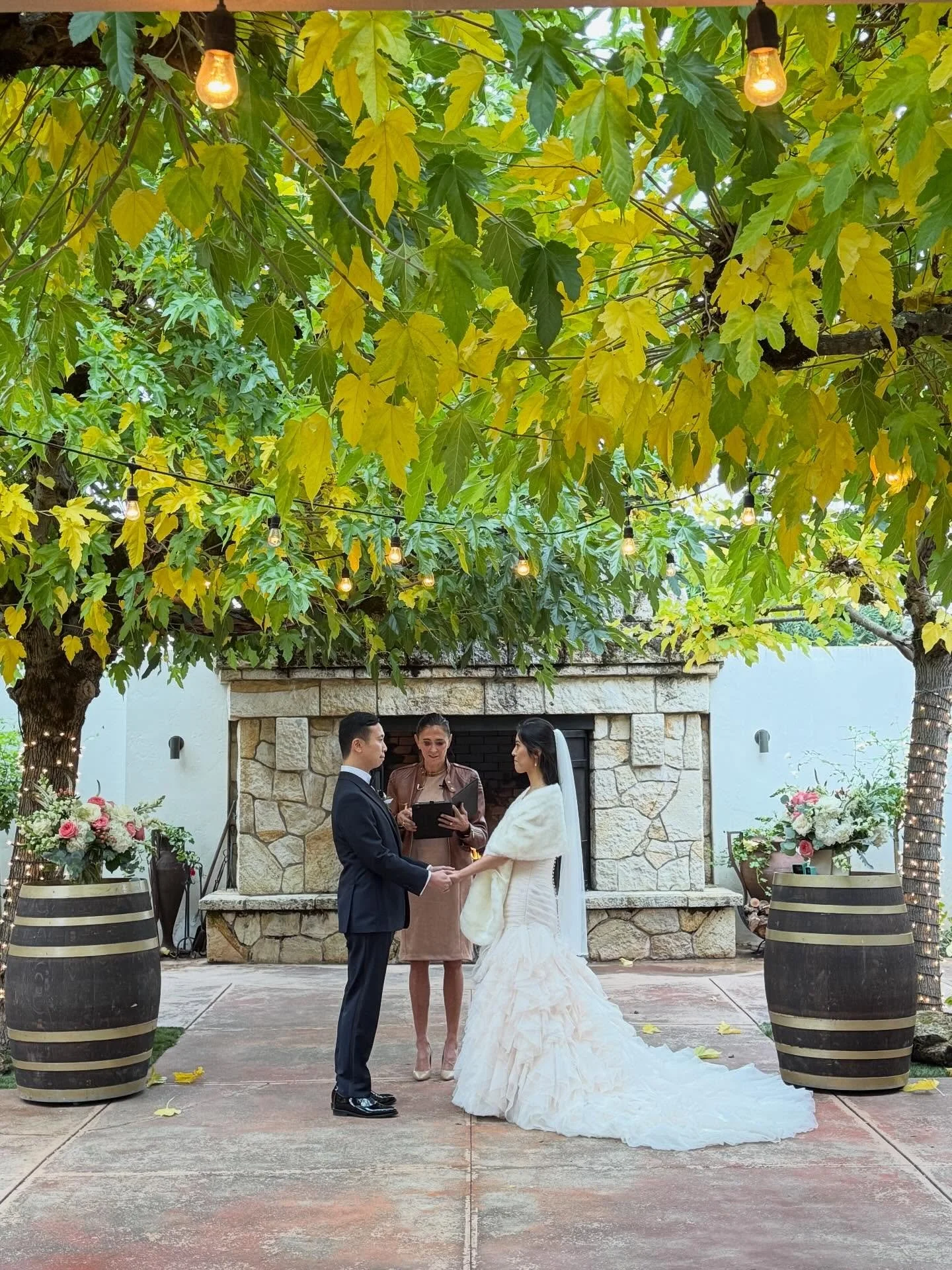 This rare moment.  It's a good one!  #napaofficiant #napaweddingofficiant #sonomaofficiant #sonomaweddingofficiant #sonomawedding #napawedding #sonomaminister #napaminister