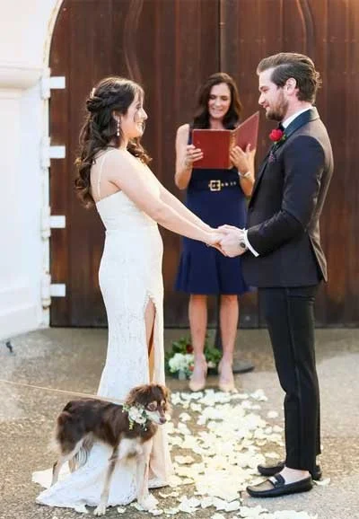 Stevi Hanson wedding with couple and dog