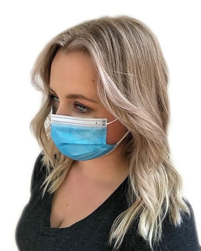Loving this natural looking liver in blonde on my girl @haleyrunaldue 🌿 using all @wella  @olaplex and @davinesnorthamerica &bull;
&bull;
&bull;
&bull;

#livedinblonde #livedincolor #blondebalayage #balayage #1000orbust #hairgoals #hairbypizer #mode