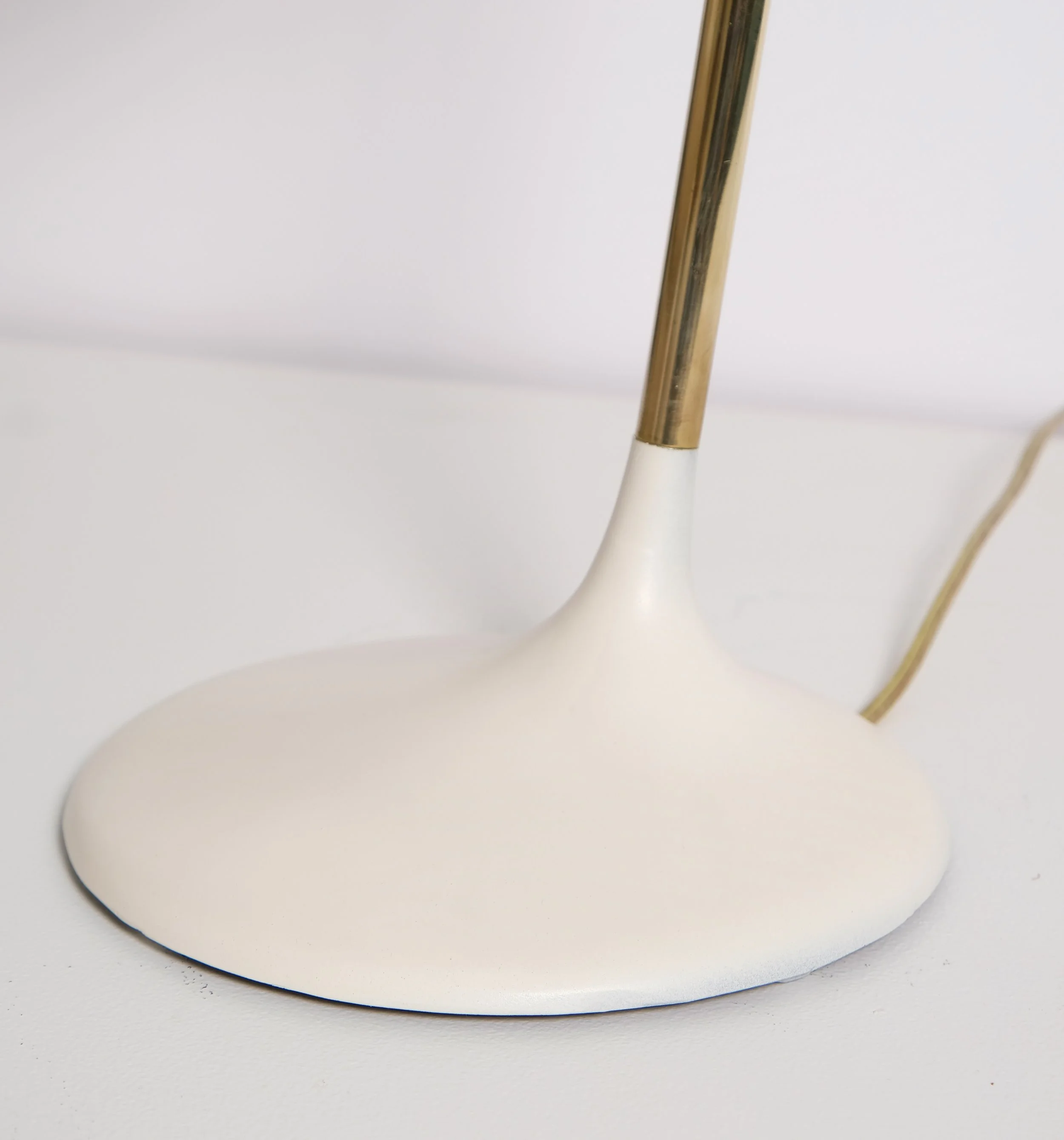 Lightolier cone foot.jpg