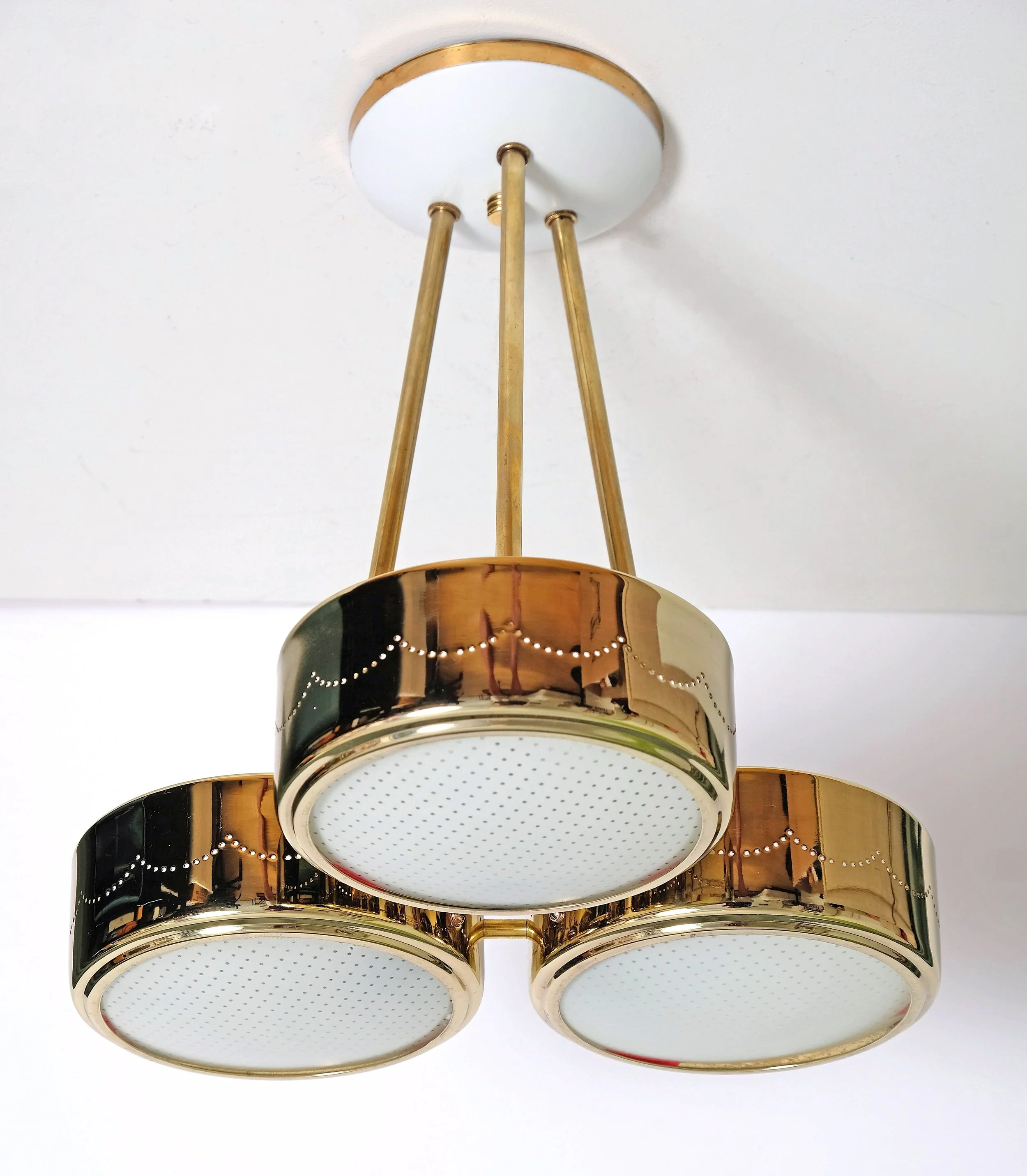 Lightgolier ceiling 1.jpg
