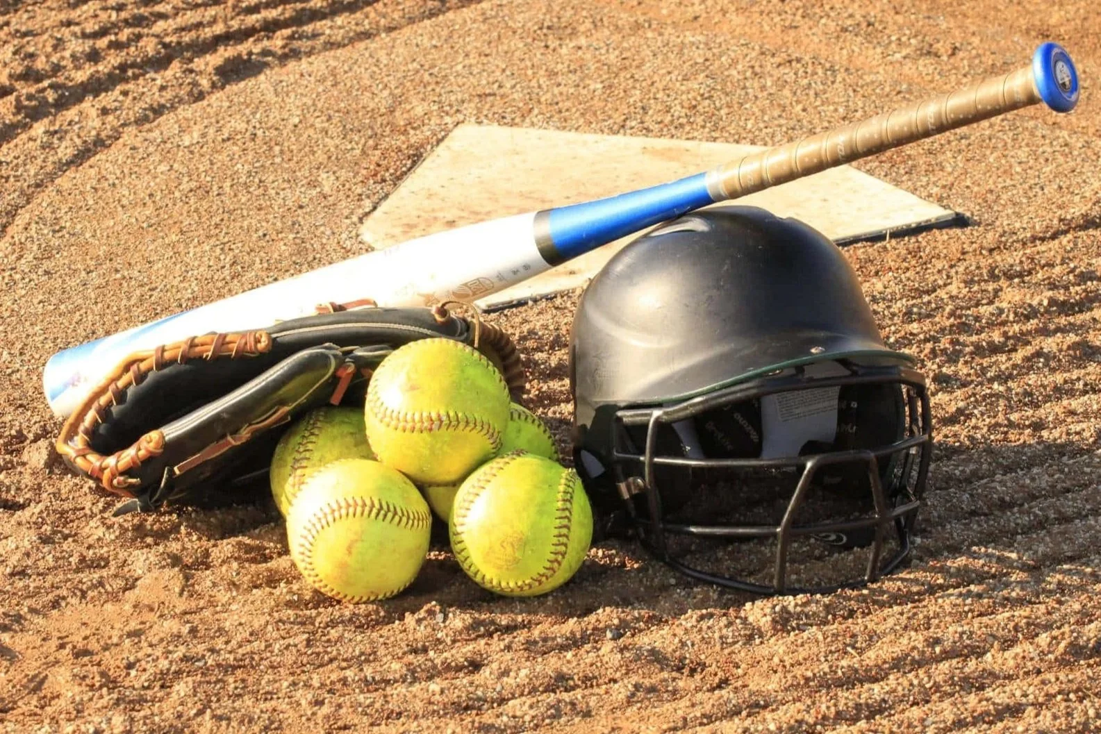 eligible-softball-gear-equipment-and-field-2uotx76qcm6p3x26.jpg