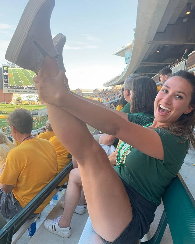 #OpenLegRocker for the Baylor Win! Wasn&rsquo;t easy or pretty, but that&rsquo;s ok!! (both the Pilates pose and the W) #sicem 💚💛🐻 #pilates #pilatesinstructor #matpilates  #baylor #baylorfootball #wacotown #wacotexas #waco