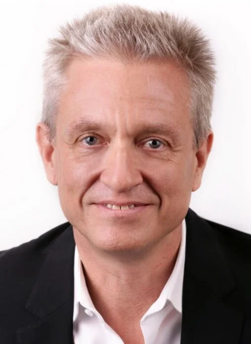 Chris Thorpe Head Shot - from Internet.JPG