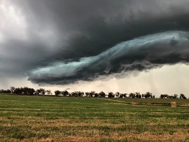 Weather rolling in above a Hay paddock on a Yammatree property