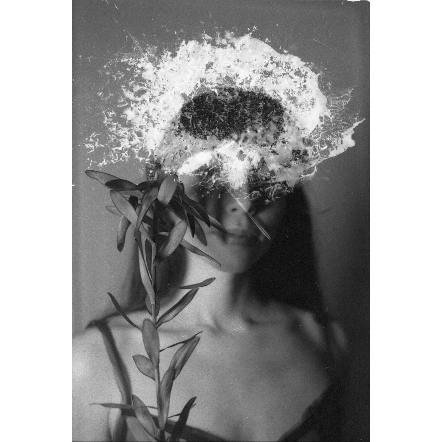 2 blessed 2 be stressed bb 🖤🖤🖤⁠
.⁠
Forever cruising the liminal moments in this oceanic vastness called L I F E ( aka Wednesday ).⁠
.⁠
Photo by @byjoshlee⁠
.⁠
#musicianportrait #experimenralphotography #dialunamusic #musicianslife #musicianlifesty