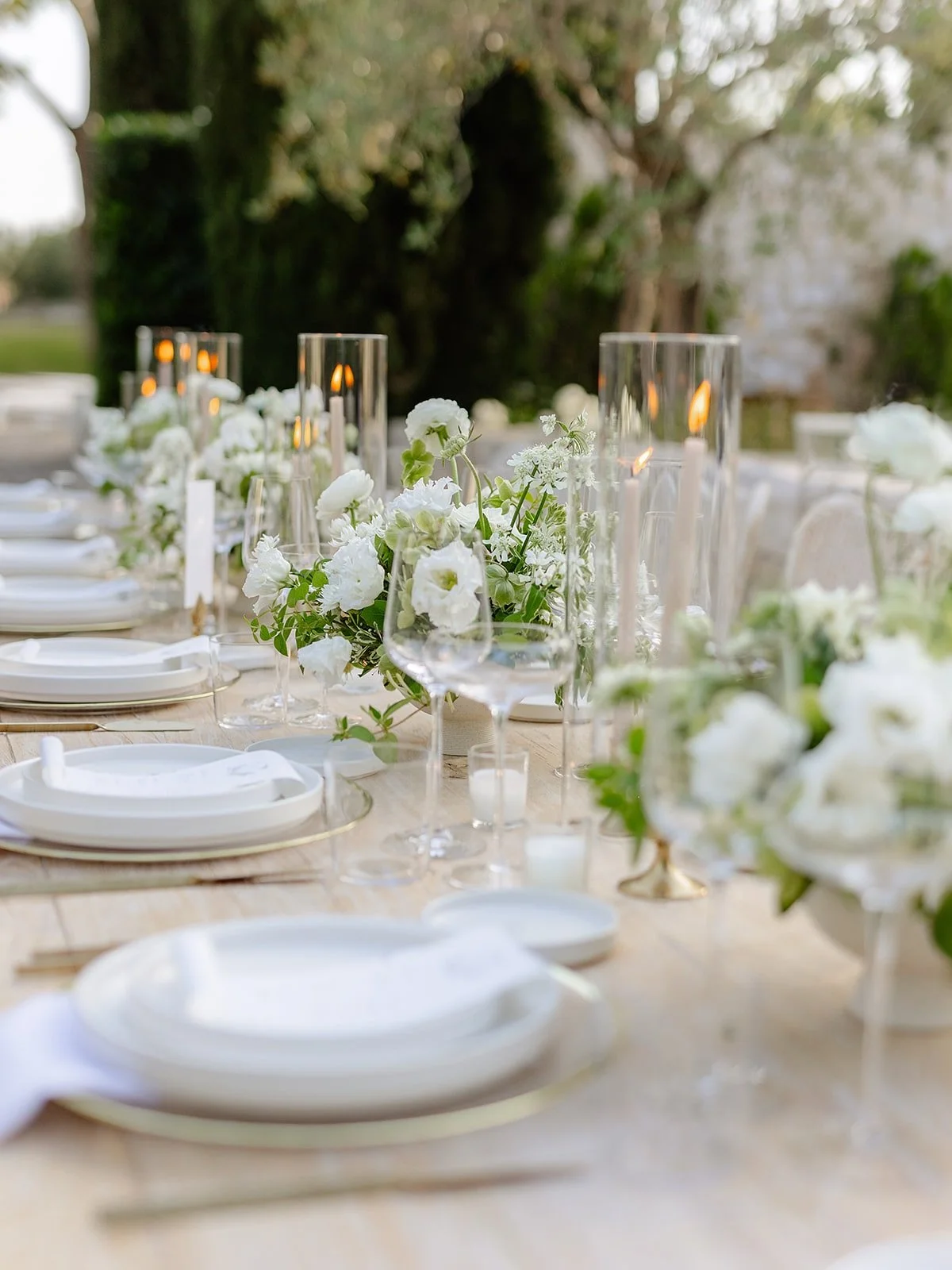 Full and closed for 2025 season 🤍 Limited availabilities are open for weddings on July 2026 and beyond. Can&rsquo;t wait to make more beautiful things :) 

Thank you for a short but sweet 2025 season! Looking forward to go full gear next year again!