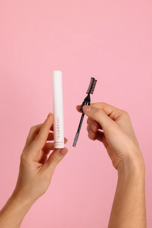 brow-hold-gel-main.webp