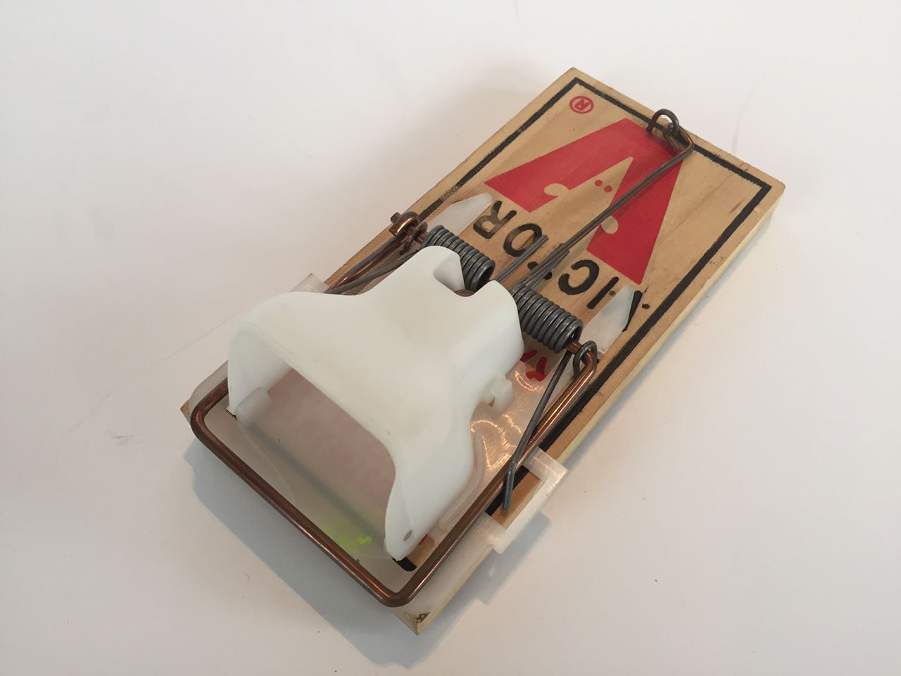 0000173_modified-victor-stoat-and-rat-trap-complete-with-trap-and-tunnel.jpeg
