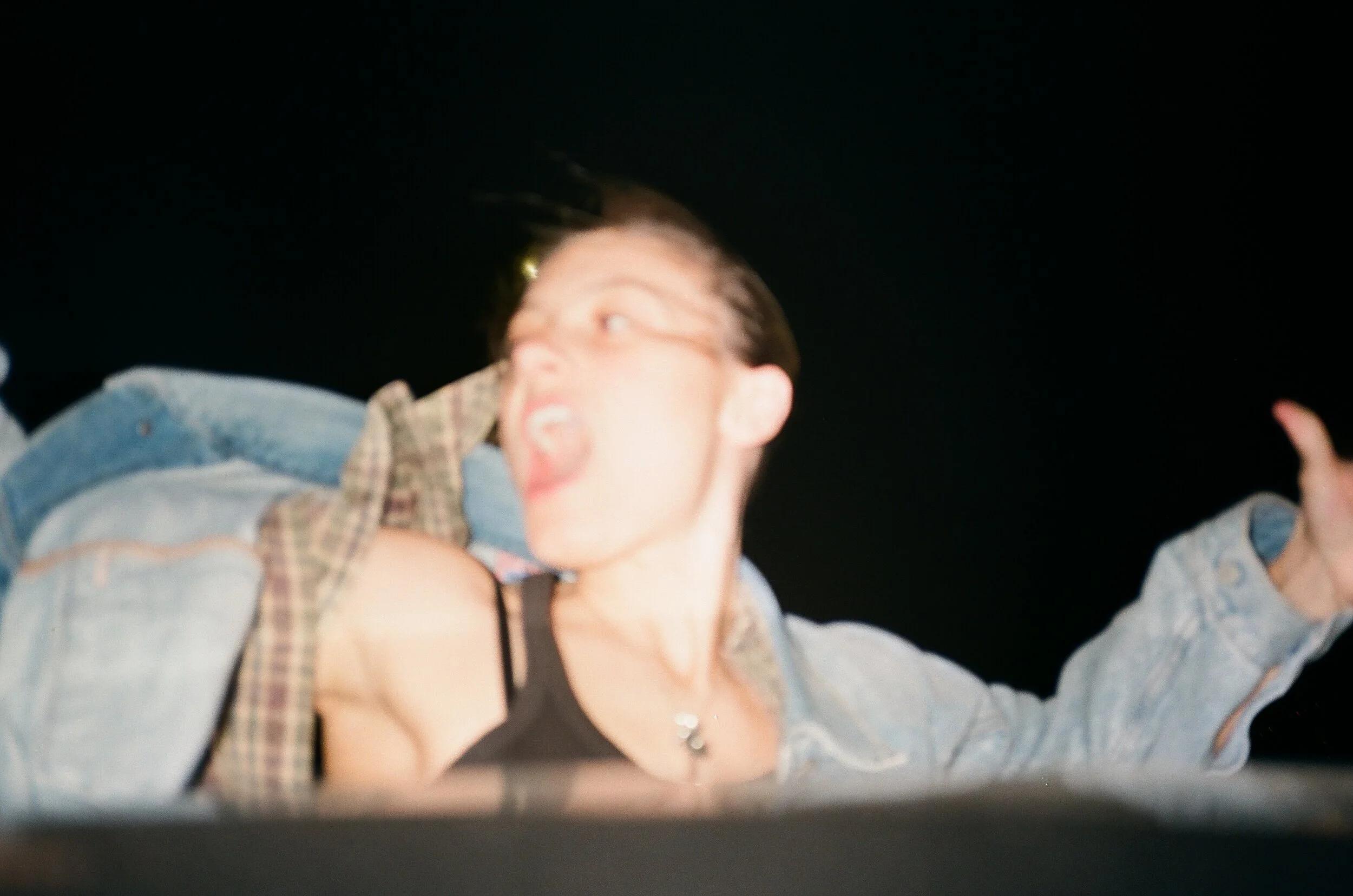 144965920022_22.jpg