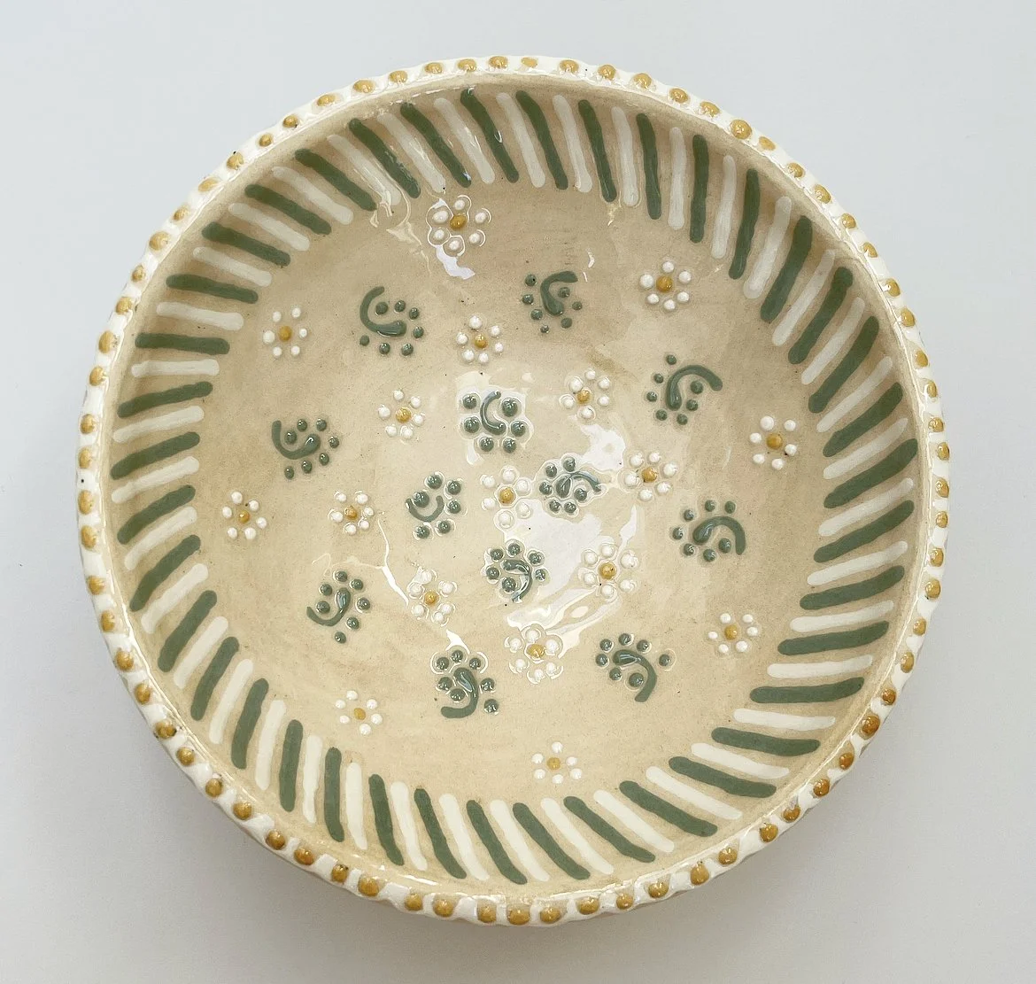 Marguerit Bowl E2552