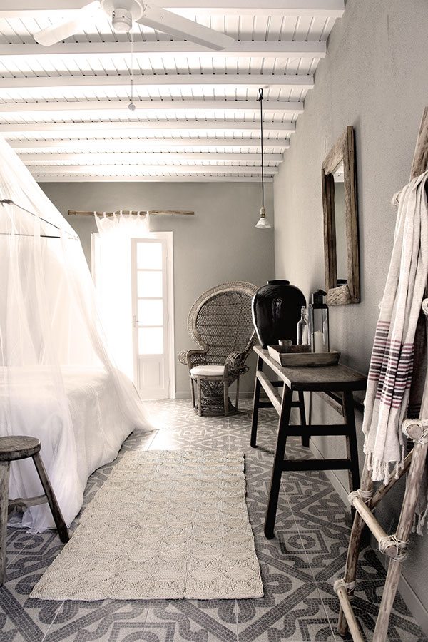 saint-giorgio-mykonos-kate-young-design13.jpeg