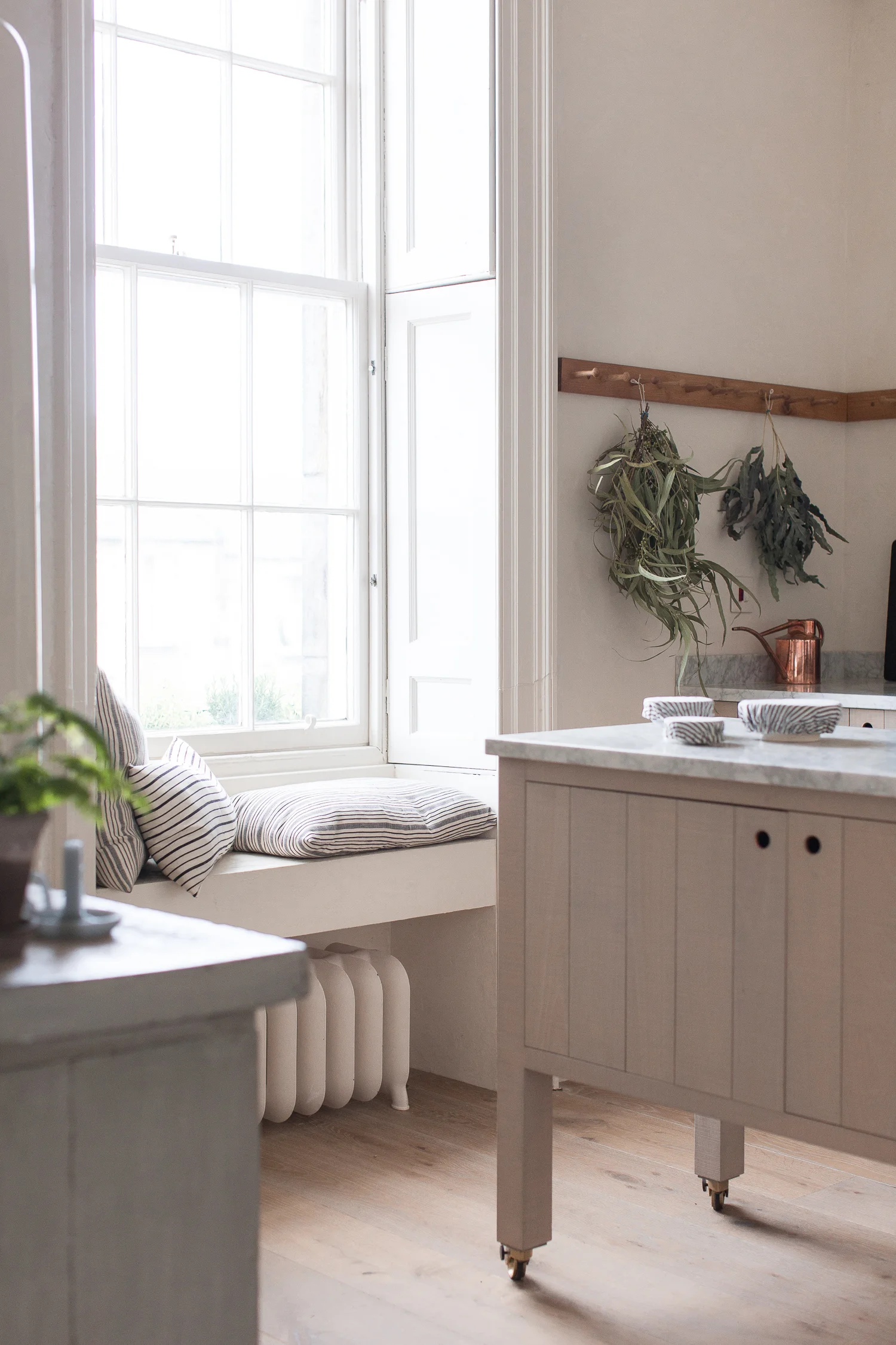 14. Photography Credit to Ingredients LDN - The Ingredients LDN Kitchen by deVOL - Low-Res.jpg