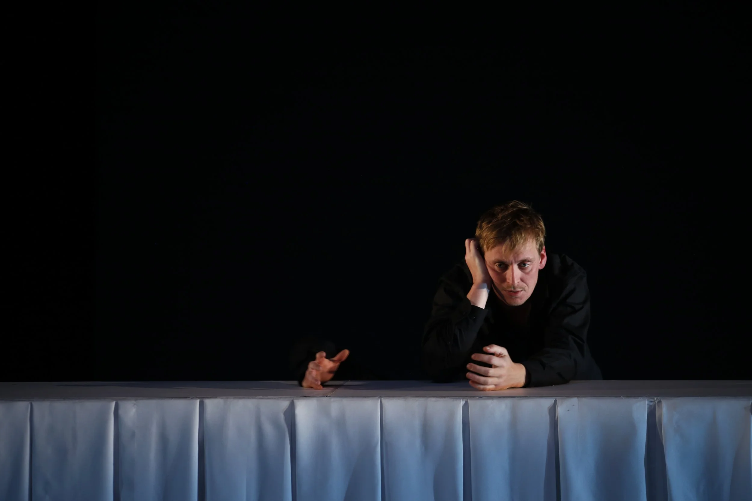 Oscillazioni_Strangers in the night_ph. Margherita Masè_15.JPG