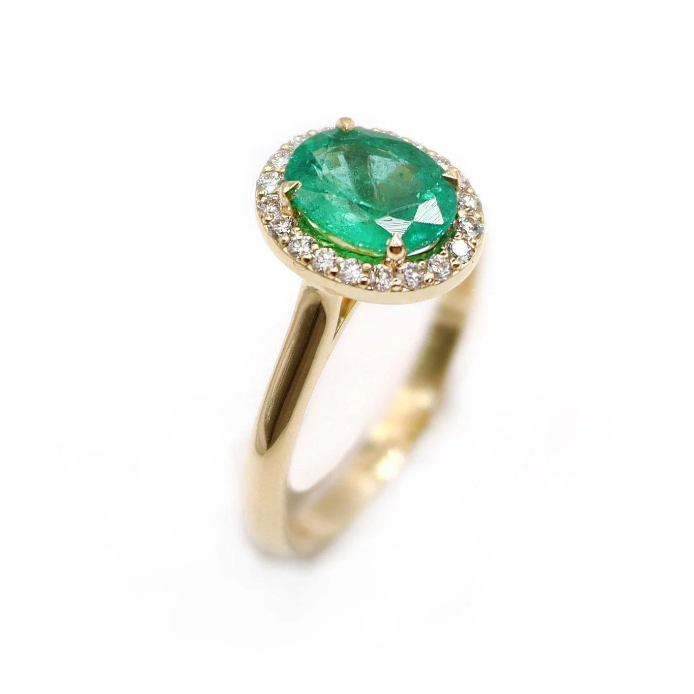 18ct Yellow Gold Oval Cut Emerald and Diamond Halo Engagement Ring ...