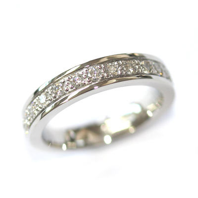 Platinum Grain Set Diamond Wedding Ring with a Border 1.jpg