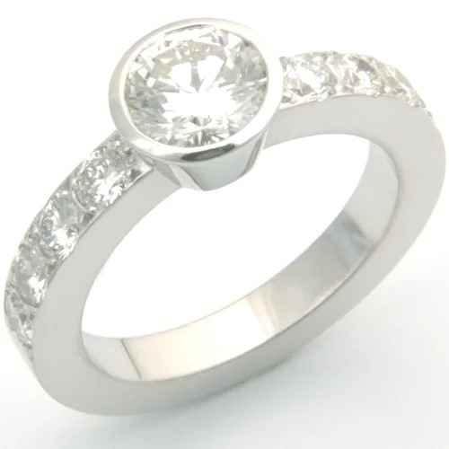 18ct White Gold Ring Using Customer's Diamonds.jpg