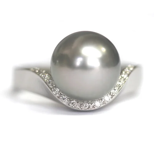 Platinum Black Pearl and Diamond Engagement Ring.jpg