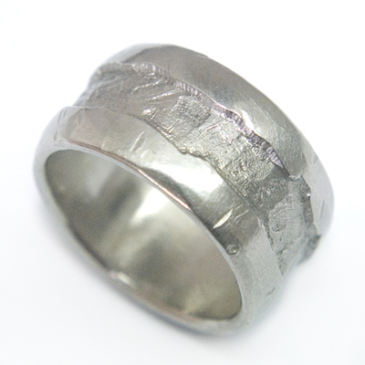Romantic Diamond & Palladium Engagement Ring c.1945 – Gem Set Love