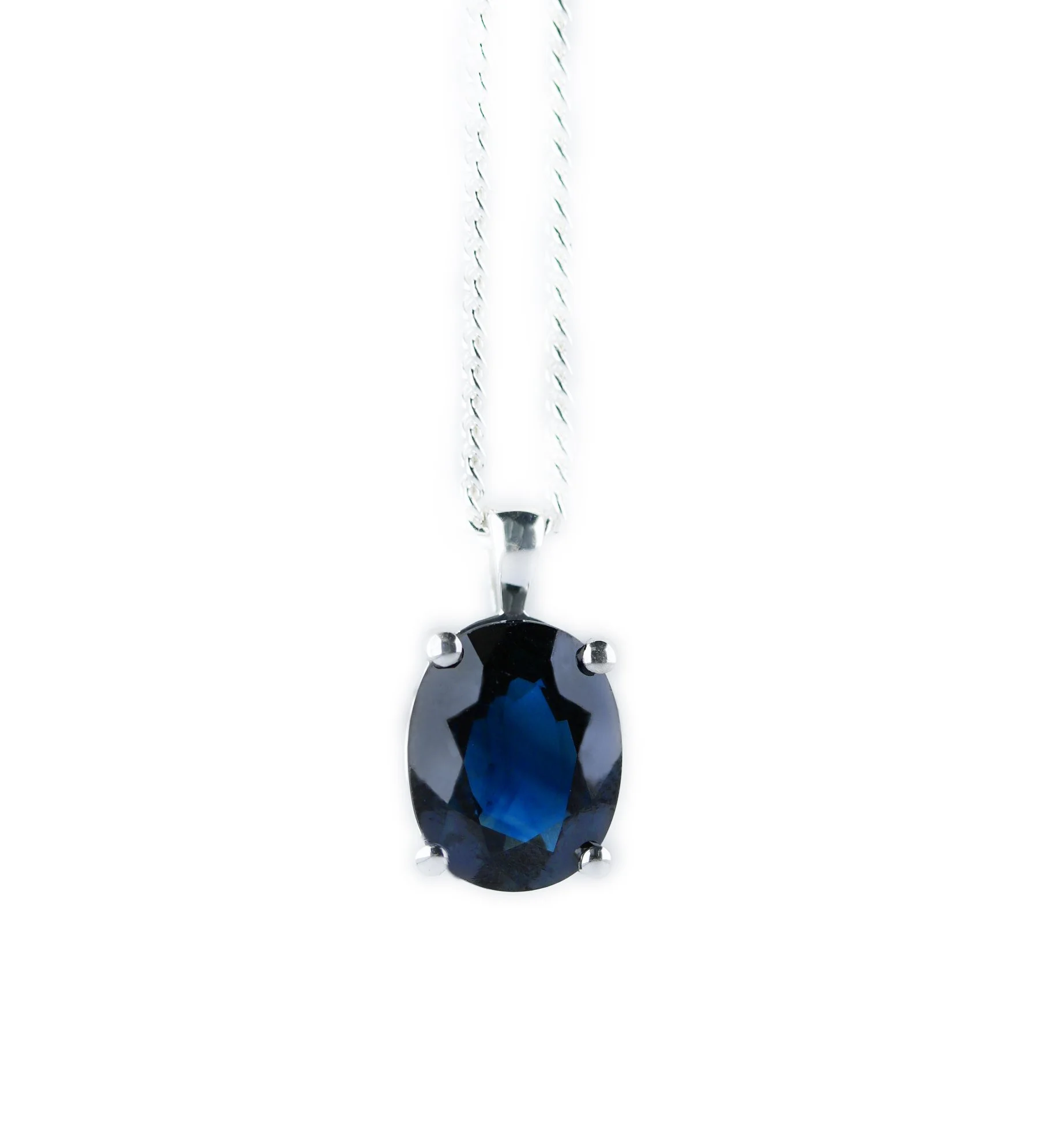 18ct White Gold Oval Sapphire Pendant