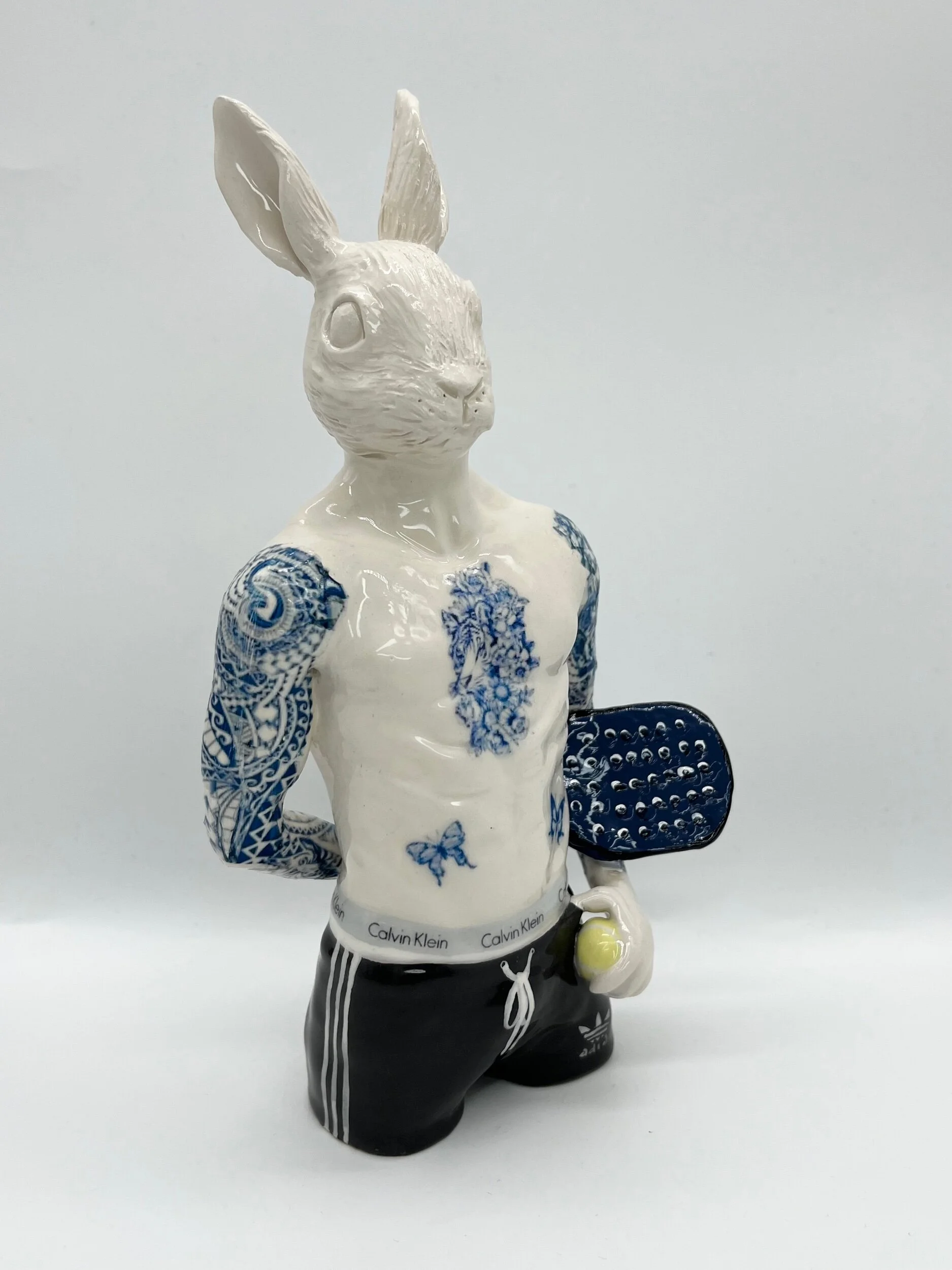 7D78562E-679E-40E9-BA7C-BF0139489925