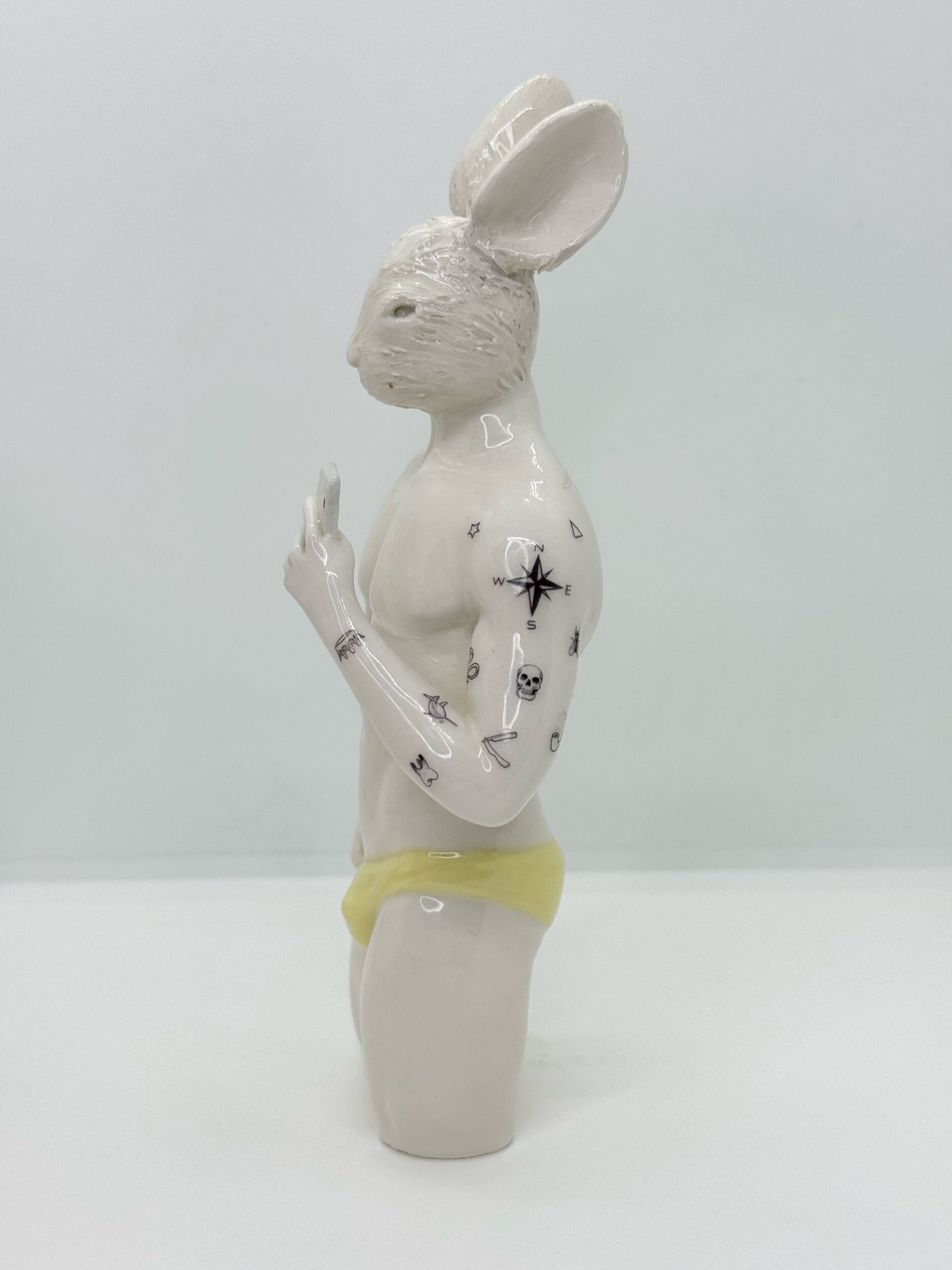 71523334-4F13-41F8-8B81-5B7BE5A37143