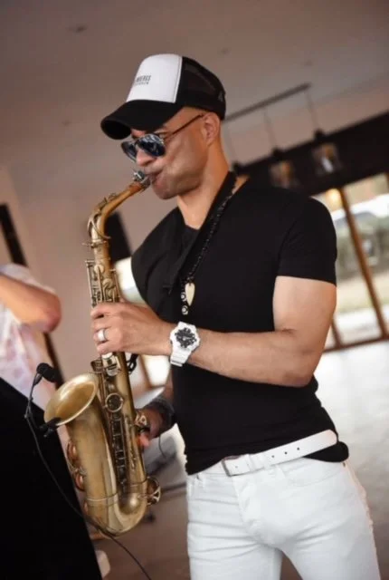 Sax & DJ