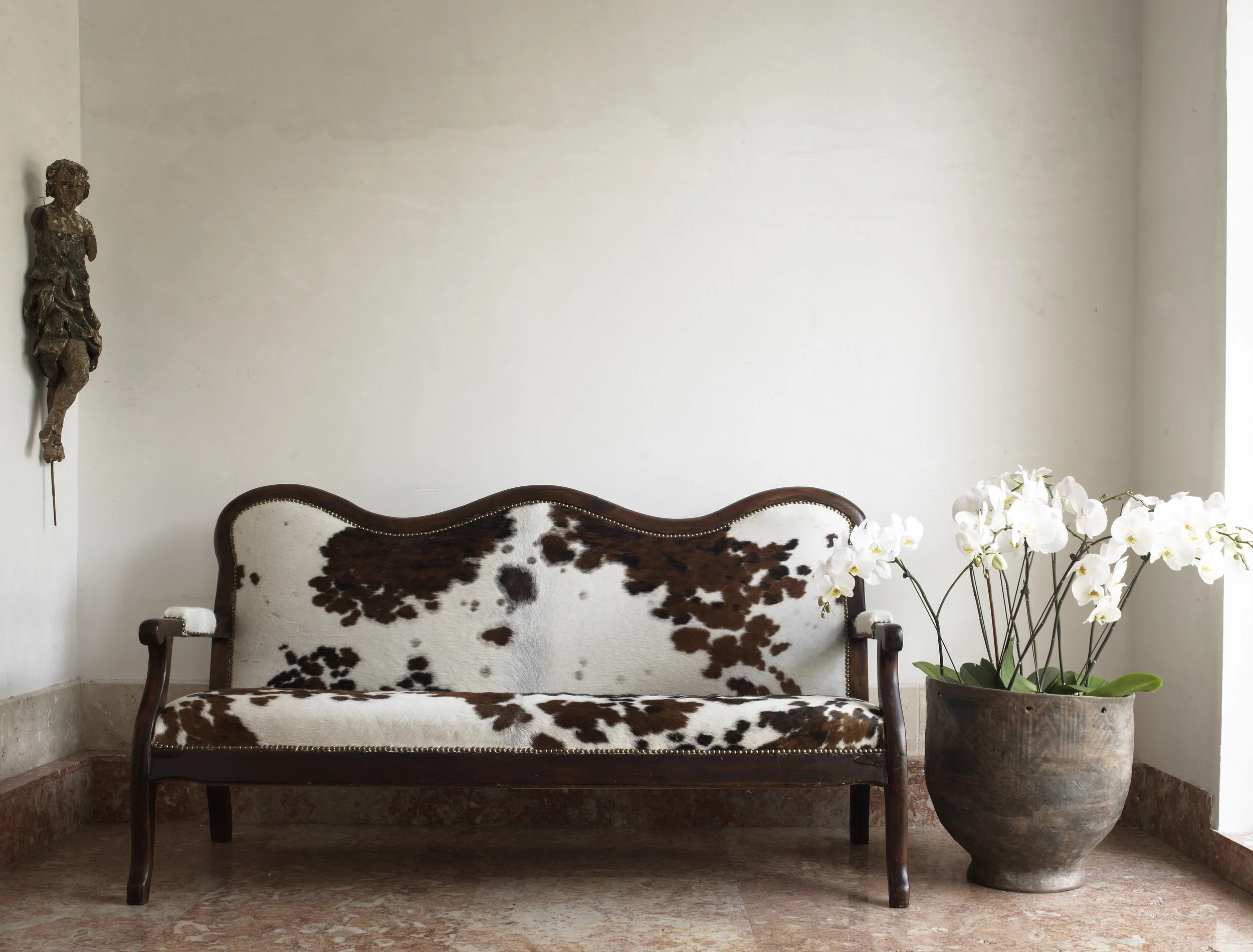 P Larraz-Home-002439-Photo- Carlos Domenech.jpg
