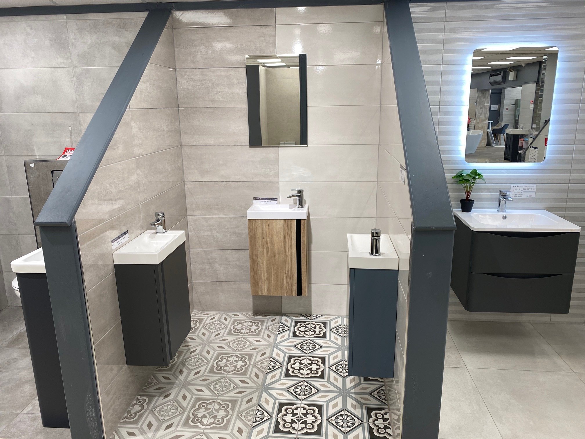 Riva-Tiles-Britton-Bathrooms-mosaic-tile-monochrome.jpg