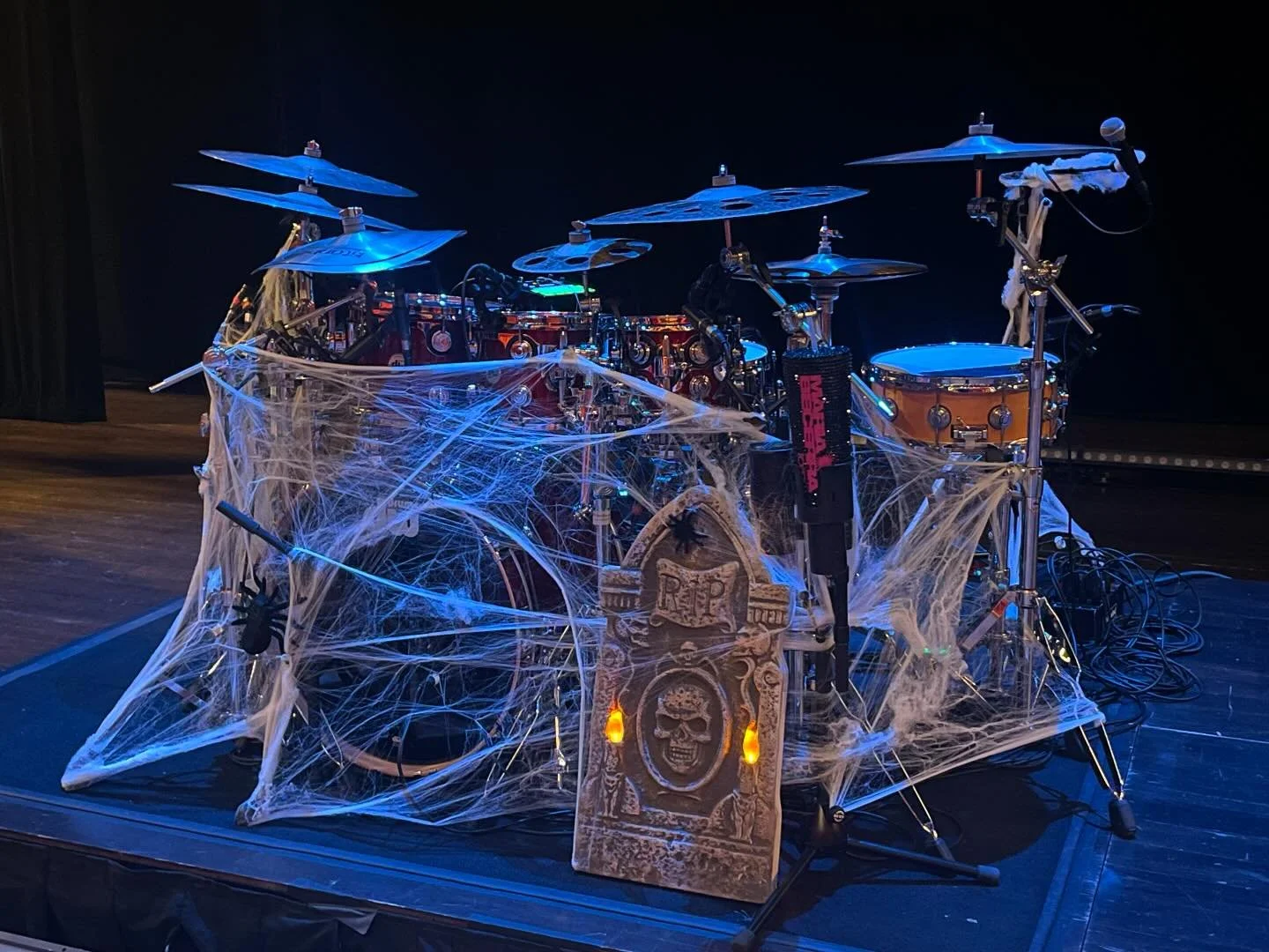 Happy Halloween!
DW Ruby Glass kit for Maria Becerra @tobincentersa