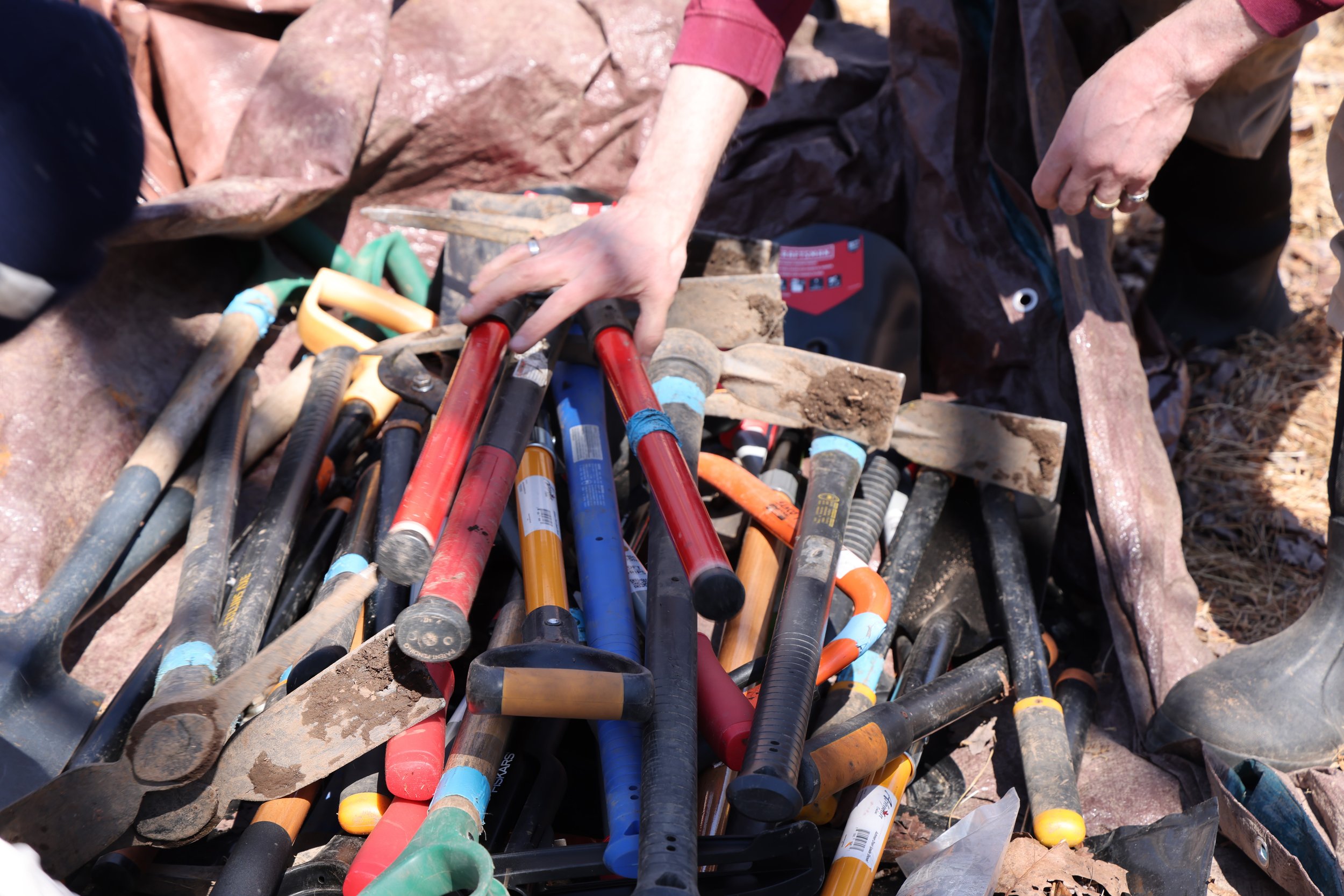 Tool Cleaning &amp; Invasive Species Prevention Volunteer Day