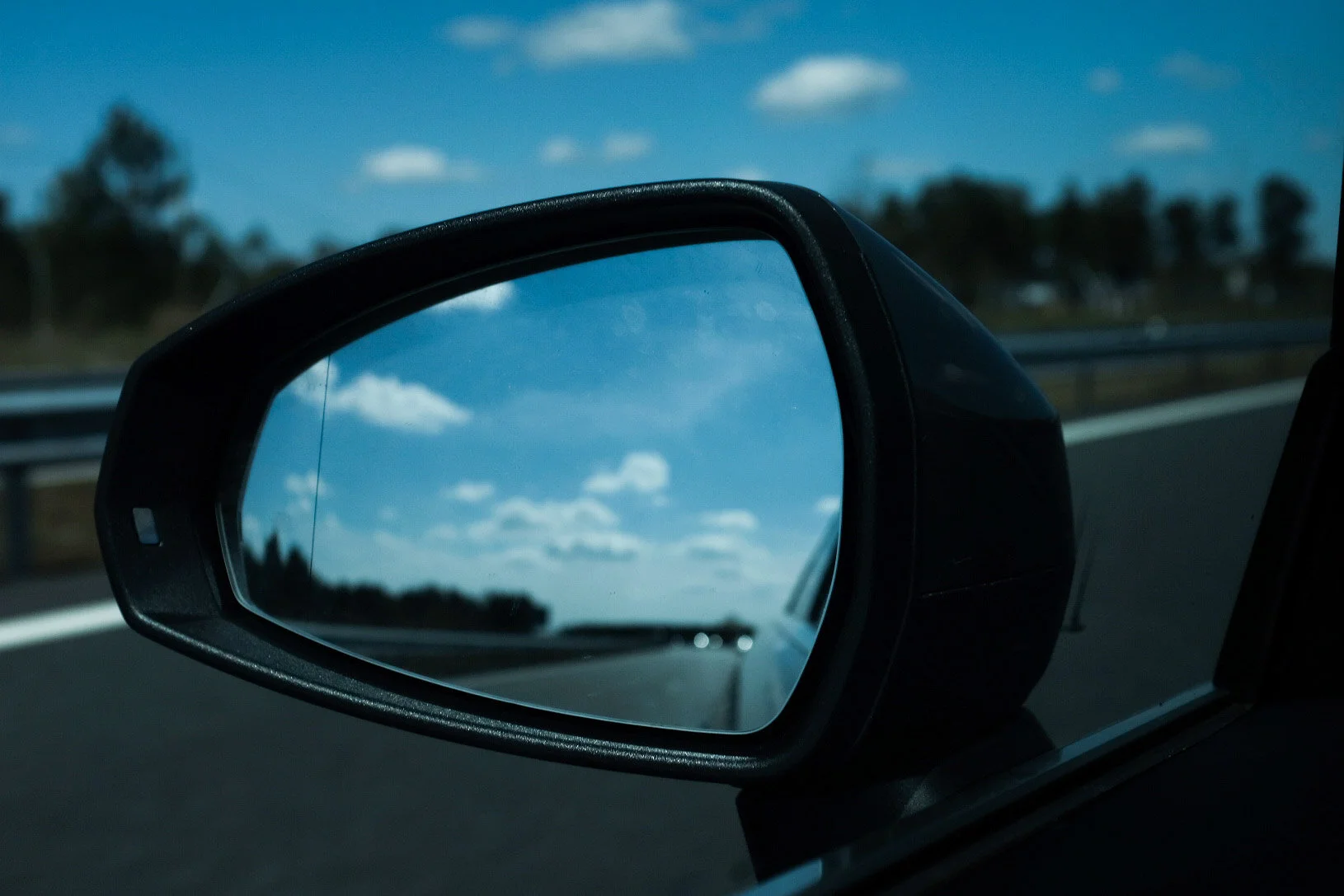 mirrormirror-02.jpg