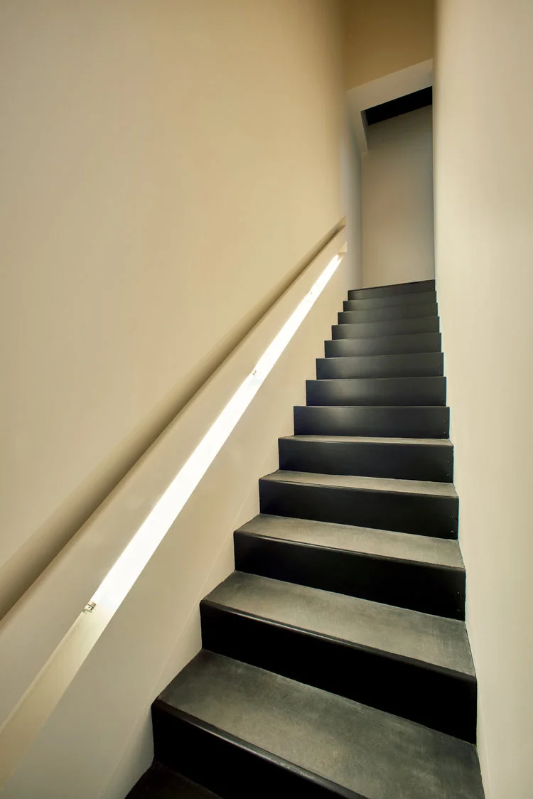 Lorna Simpson 3.jpeg