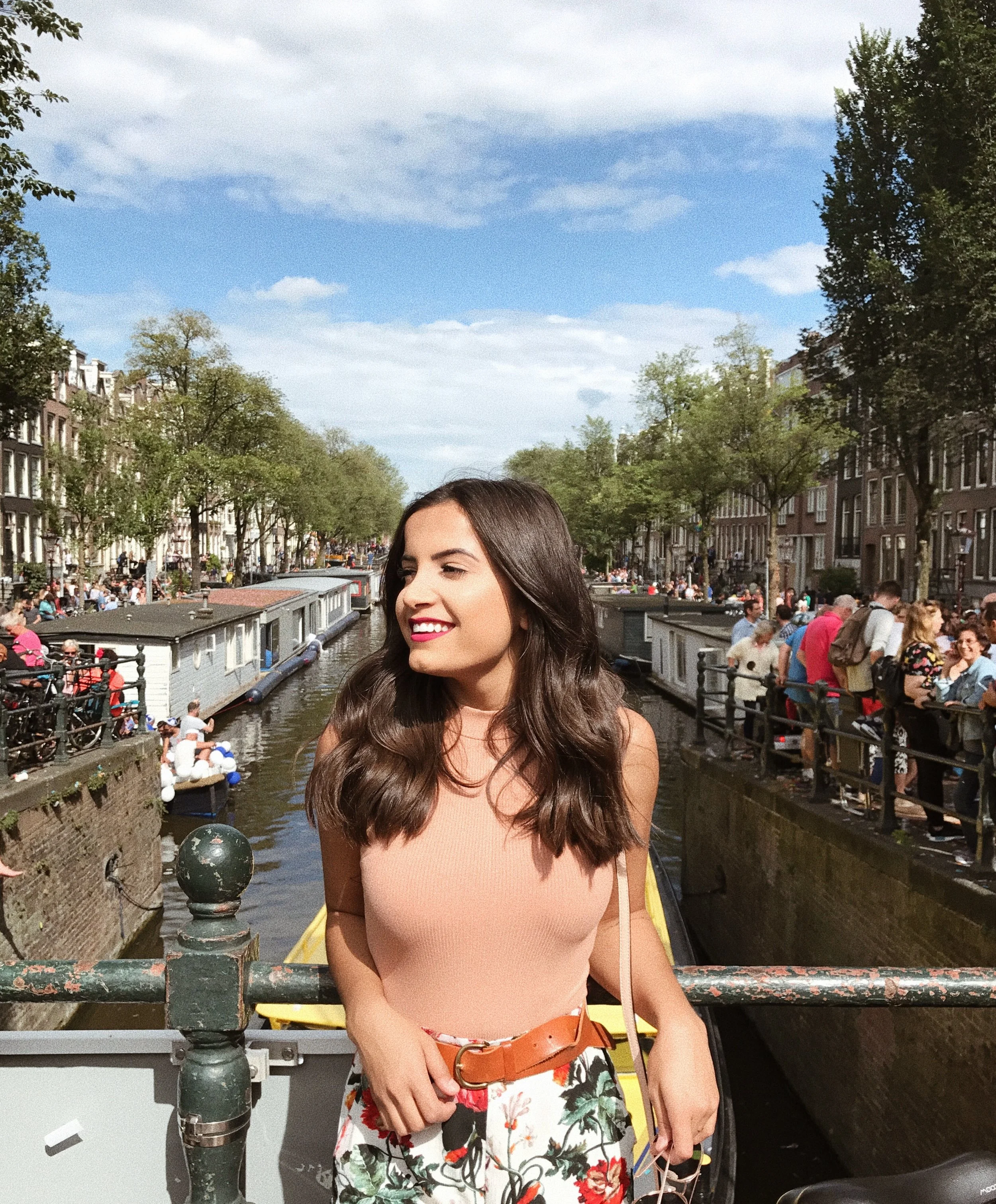 1 ANO DE HOLANDA