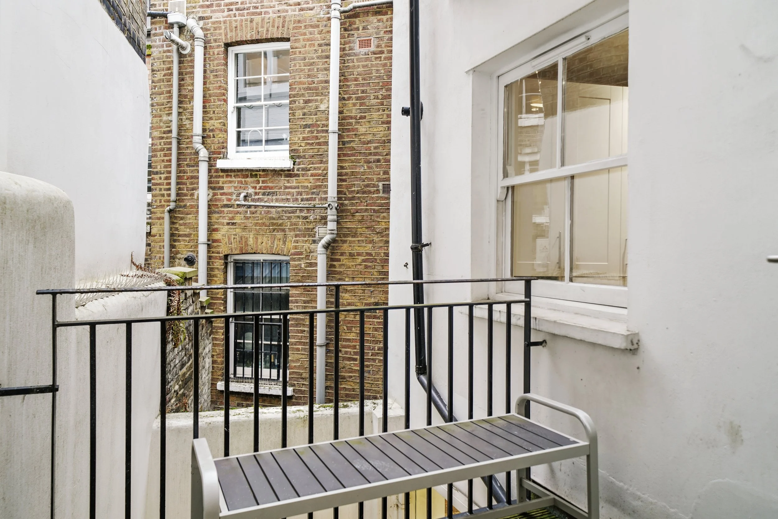 Flat 2, 10 Laystall Street - xSmpQMnznA7Pu12kWLxd.jpg