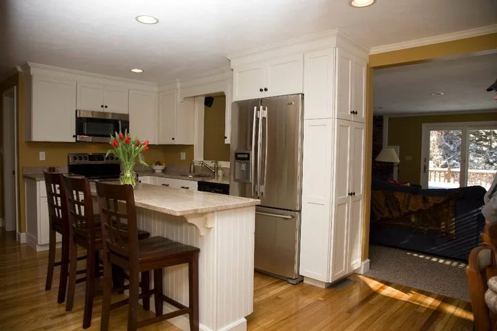 moon kitchen small.jpg