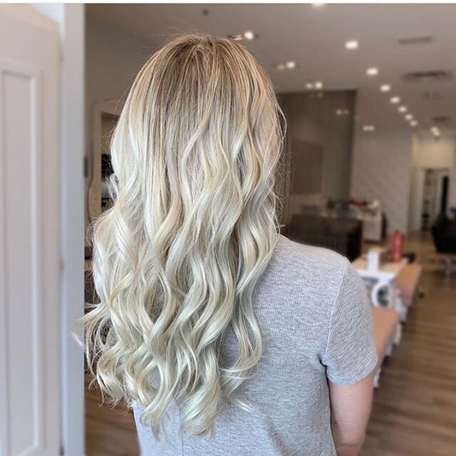 BLONDE BOMBSHELL &bull; @haircrush.kirsten