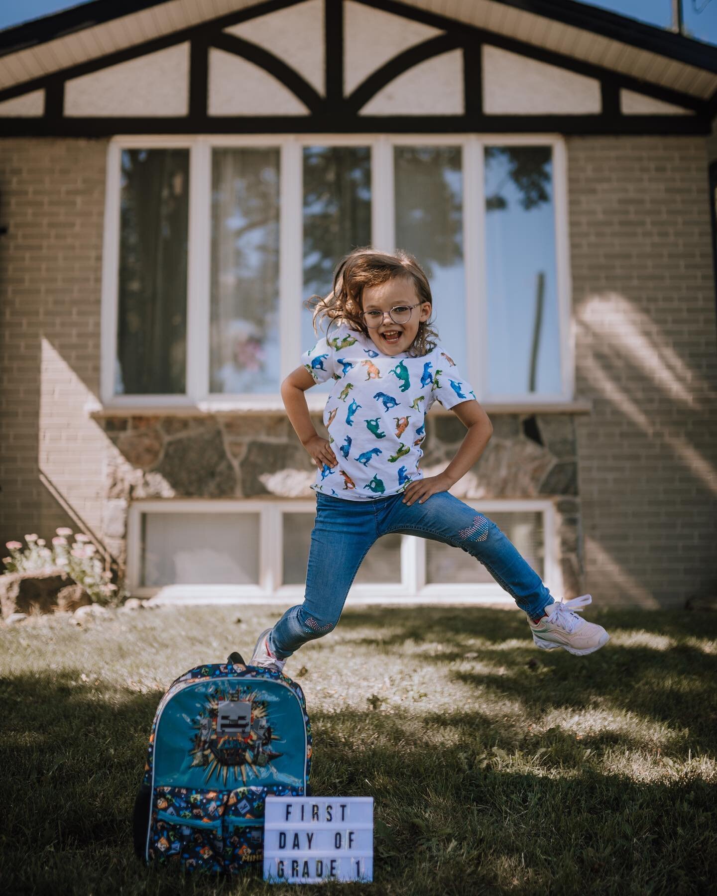 Jumping into school, even if we&rsquo;re not quite ready to say goodbye to summer. 💕

Which vibe are your kids (or you) this week?? 😂 I think I&rsquo;m with Eva in pic 1 - yaaaas!!