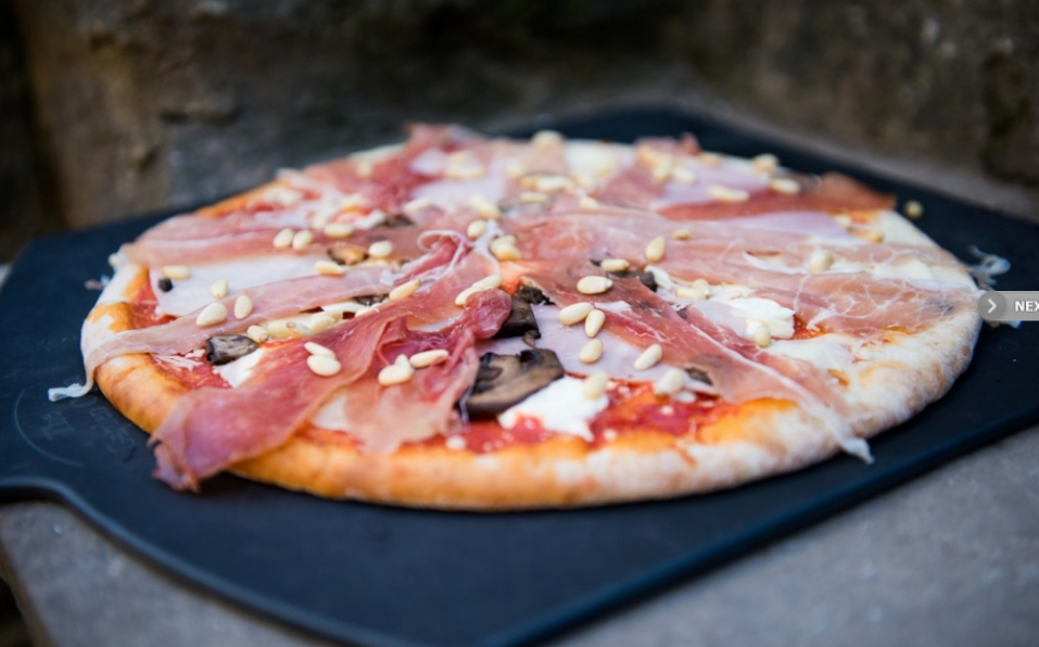 hire out our pizza oven, peels, pins &amp; logs and enjoy a pizza making session on site - firewood provided.  Doughs, cheese, sauces, toppings etc can be provided 